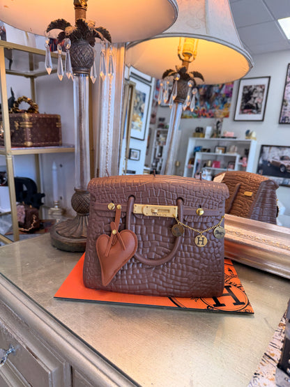 The Brown Large Iconic